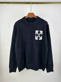 Off-Wh*te Pull