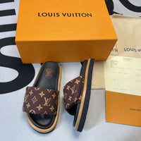 L&*V Sendals
