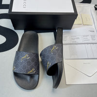 G*cci Slide