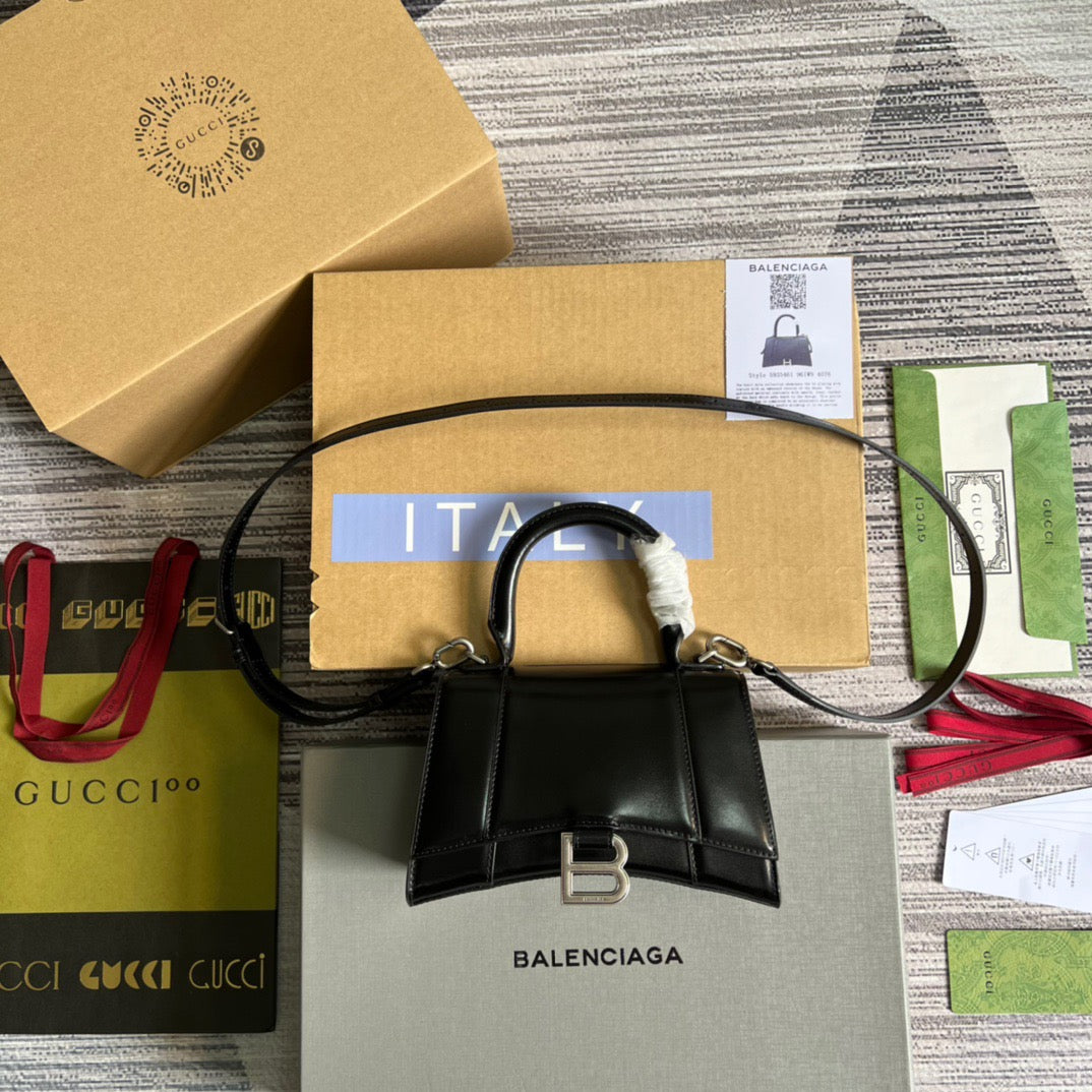 Balenc*aga (19* 13*8)