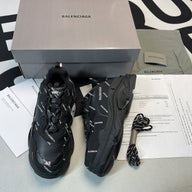 Balenc*aga Triple S