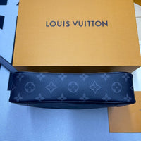 L&*V Pochette (25*15.5*6.5)