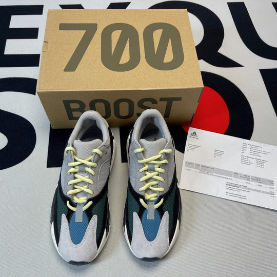 Y*ezy 700 « Wave Runner »