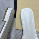 L&*V Sendals