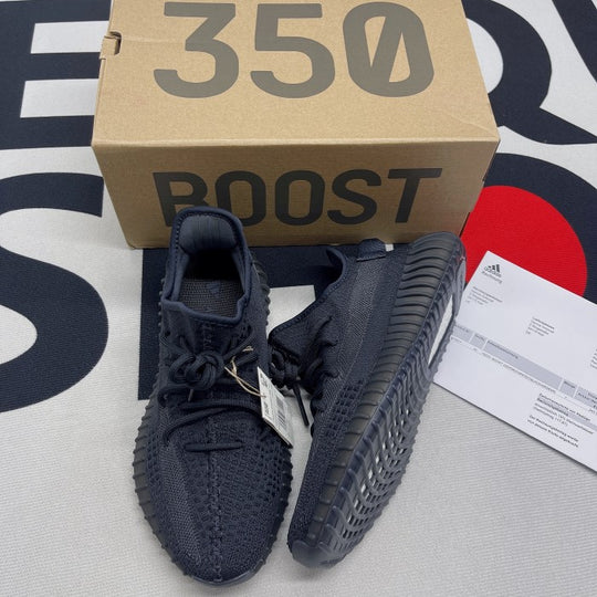 Y*ezy Boost 350 V2  « Onyx »