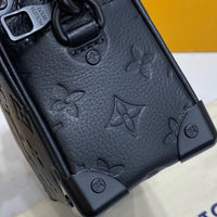 L&*V Trunk (18.5*13*8)