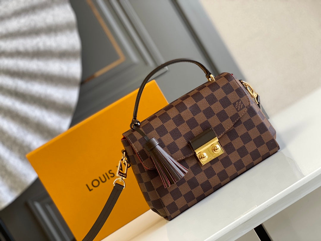 L&*V Shoulder (24*17*9.5)