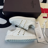 V*lentino Rockstud