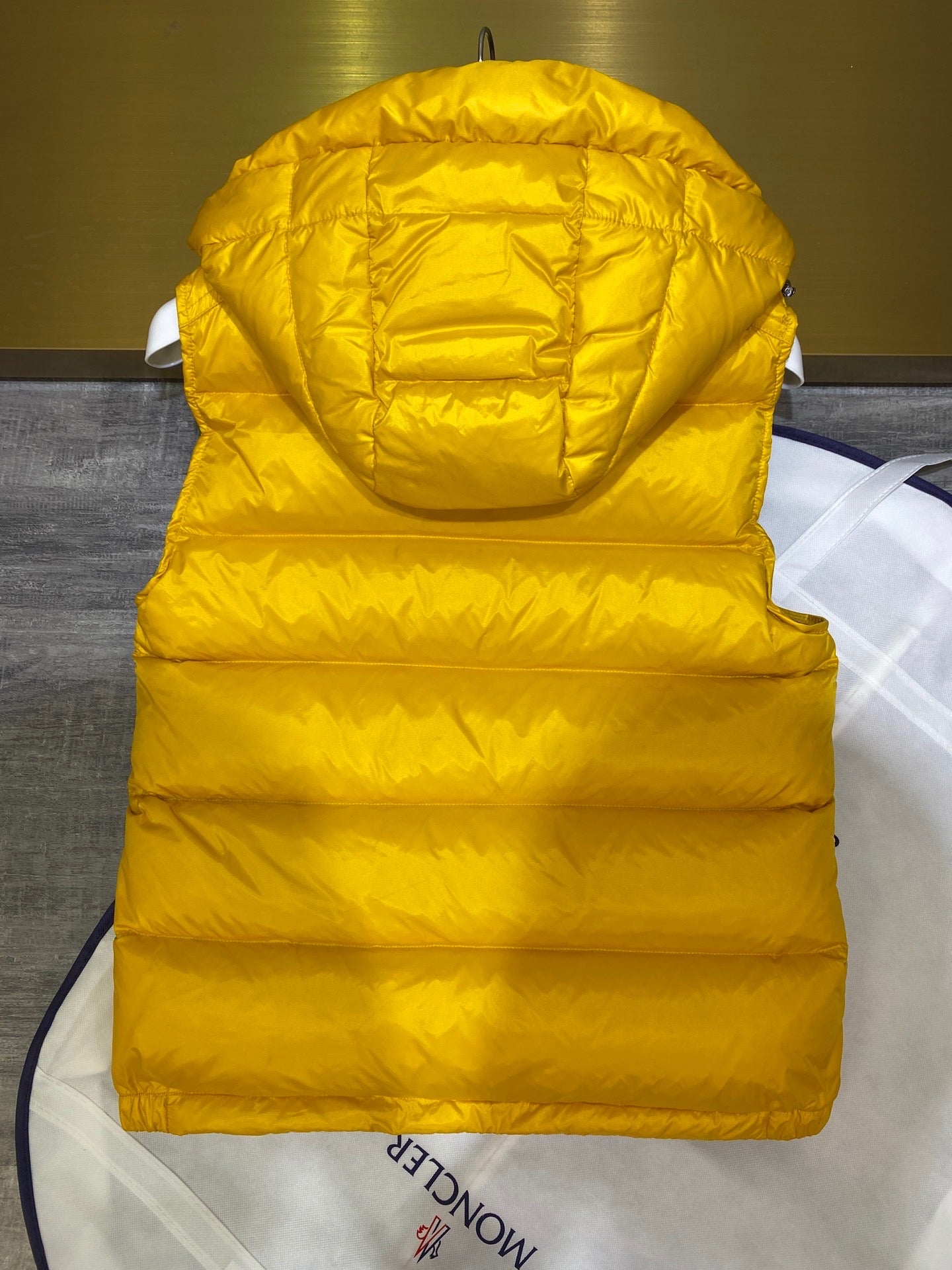 Gilet M*ncler