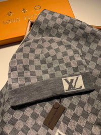 L&*V Bonnet & Écharpe