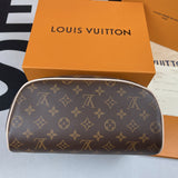 L&*V Pochette (28*16*13)