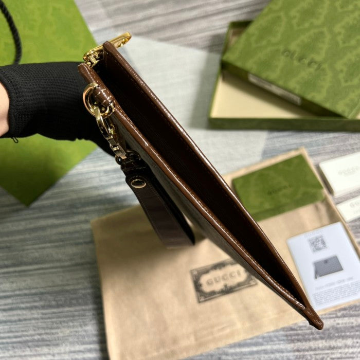 G*cci Pochette (30.5*21*1.5)