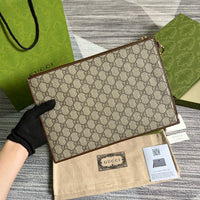 G*cci Pochette (30.5*21*1.5)