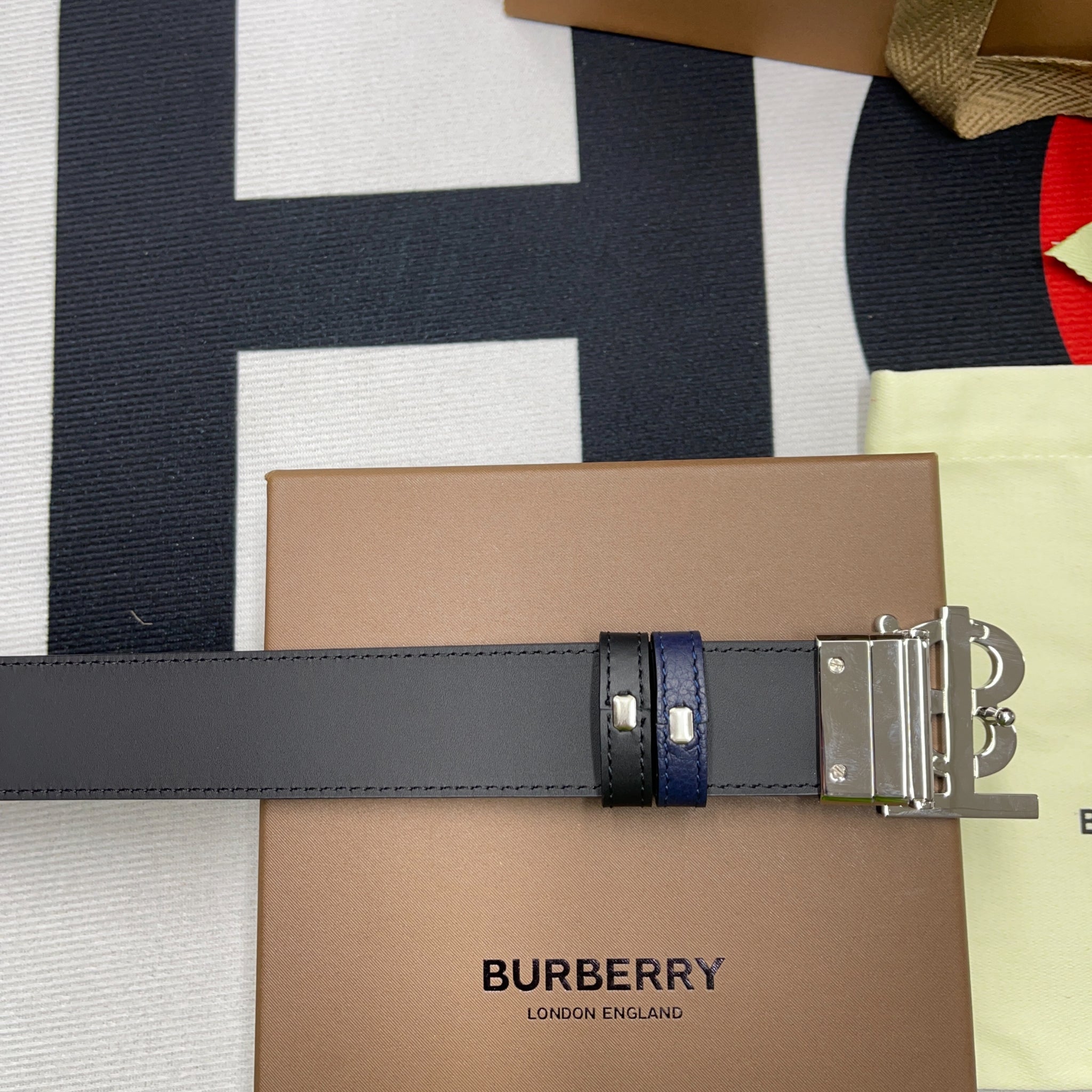 Ceinture B*rberry