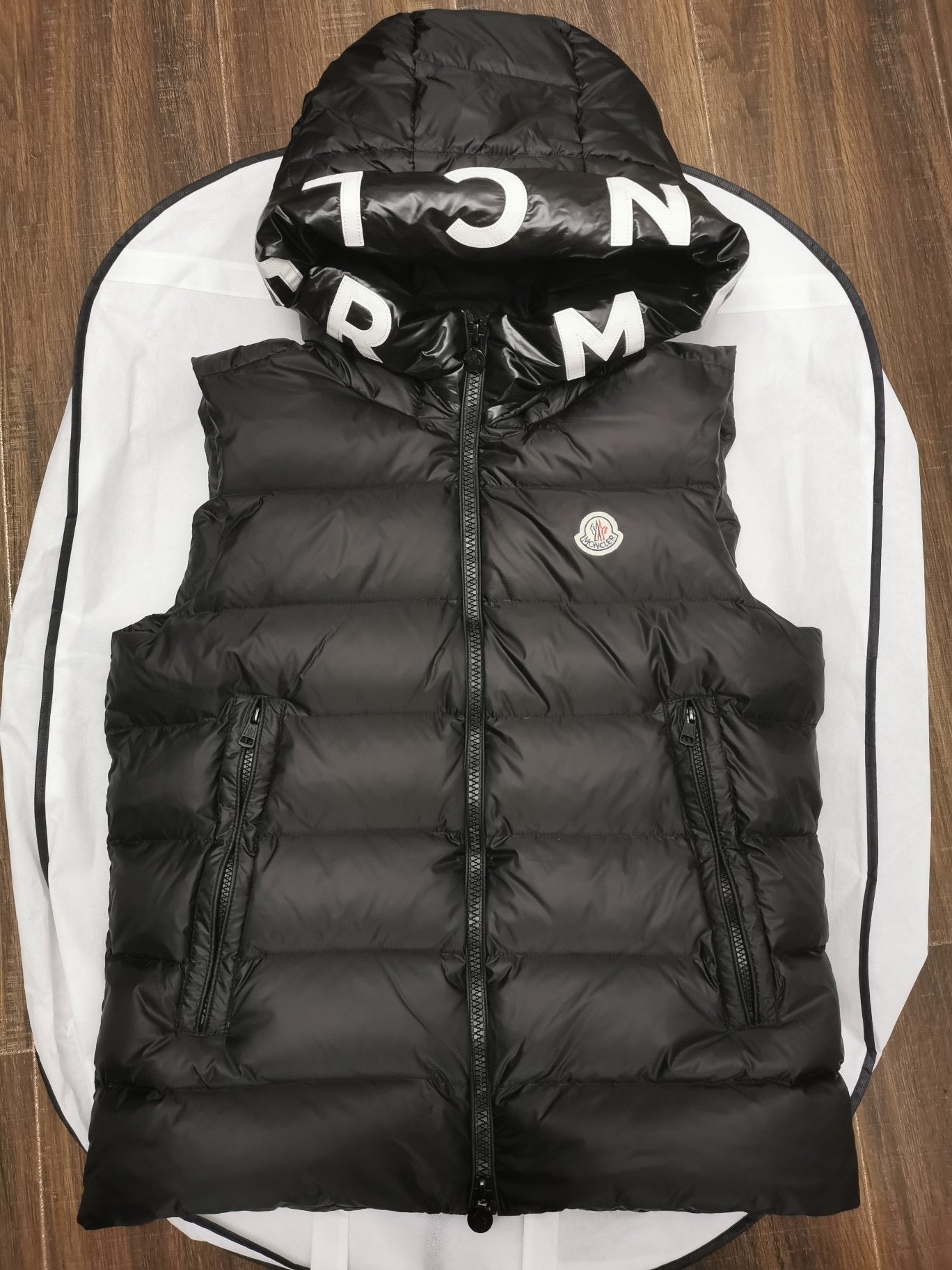 Gilet M*ncler