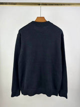 Off-Wh*te Pull
