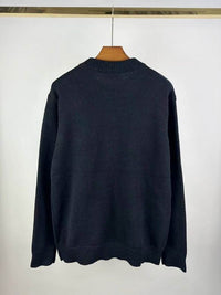 Off-Wh*te Pull