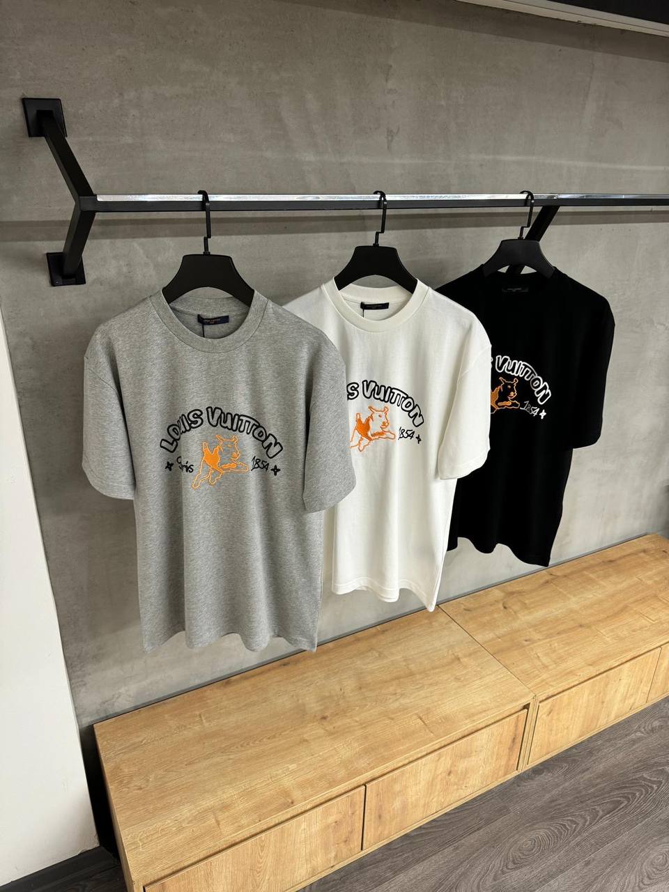 L*&V T-shirt