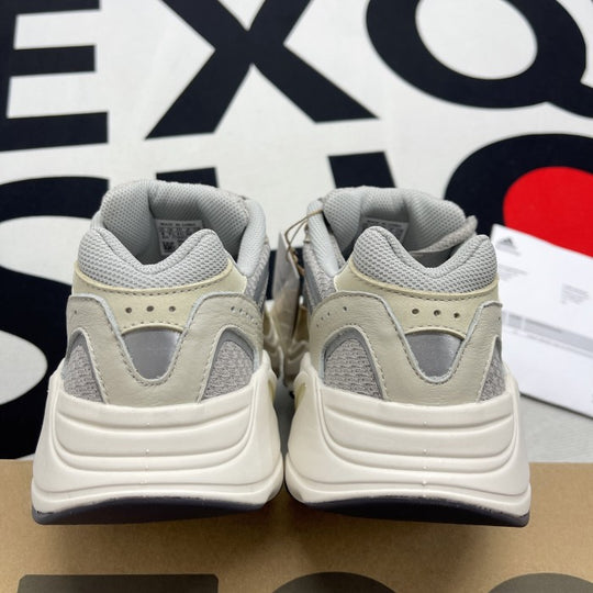 Y*ezy 700 V3 « Cream »