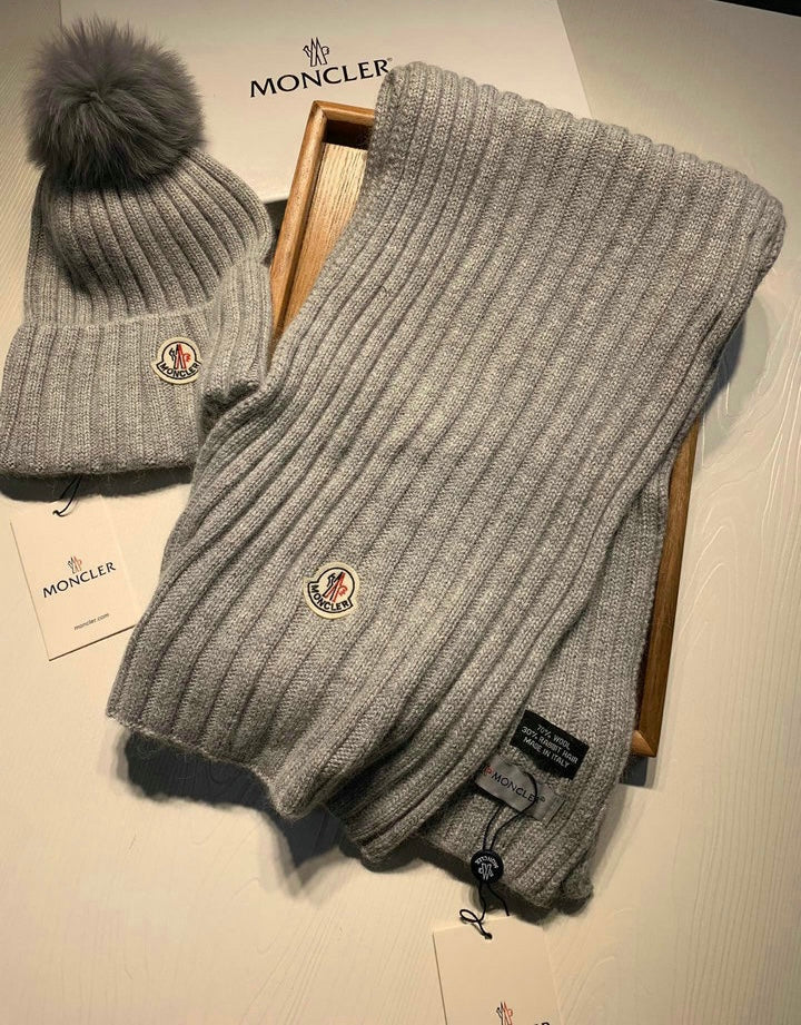 Bonnet + Echarpe M*ncler