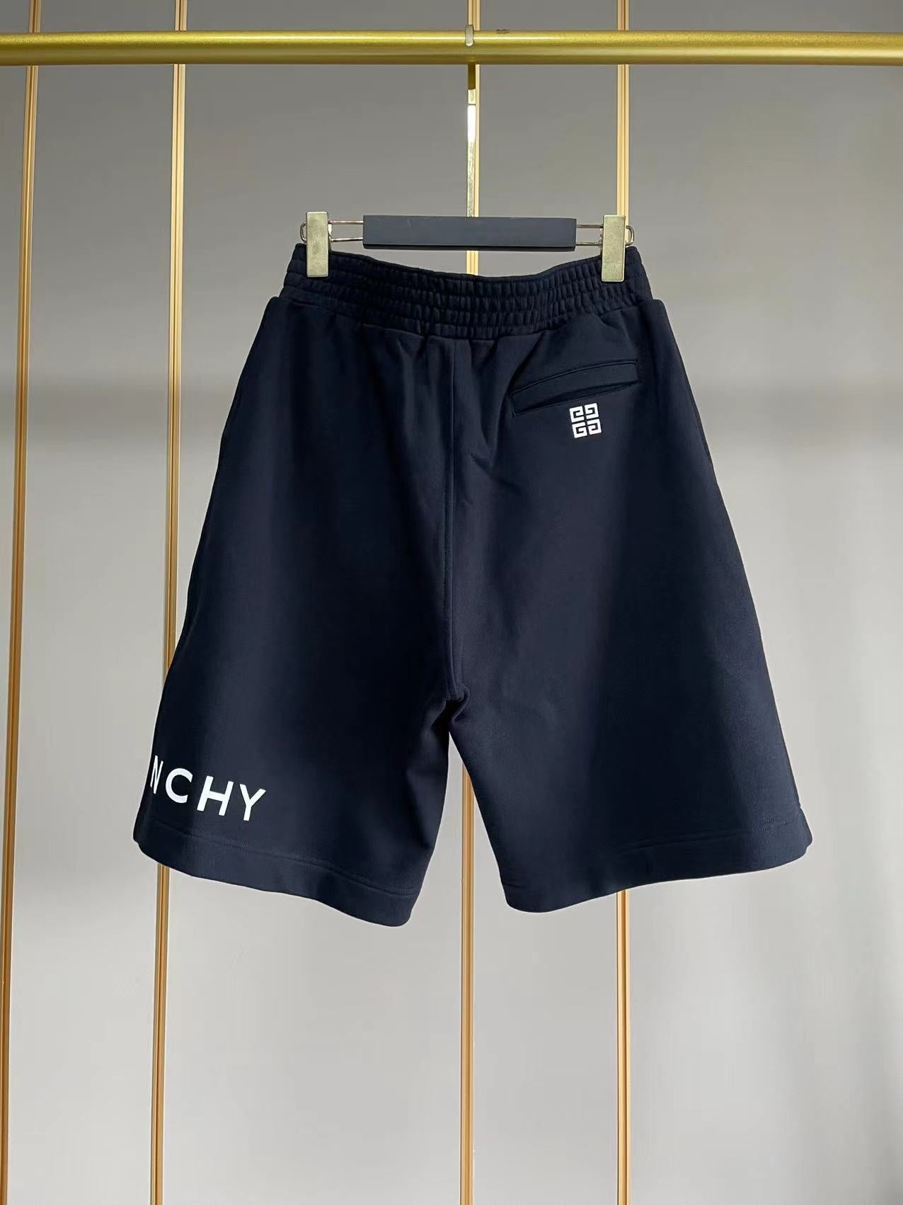 G*venchy Short