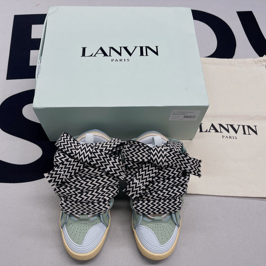 Lanv*n Curb