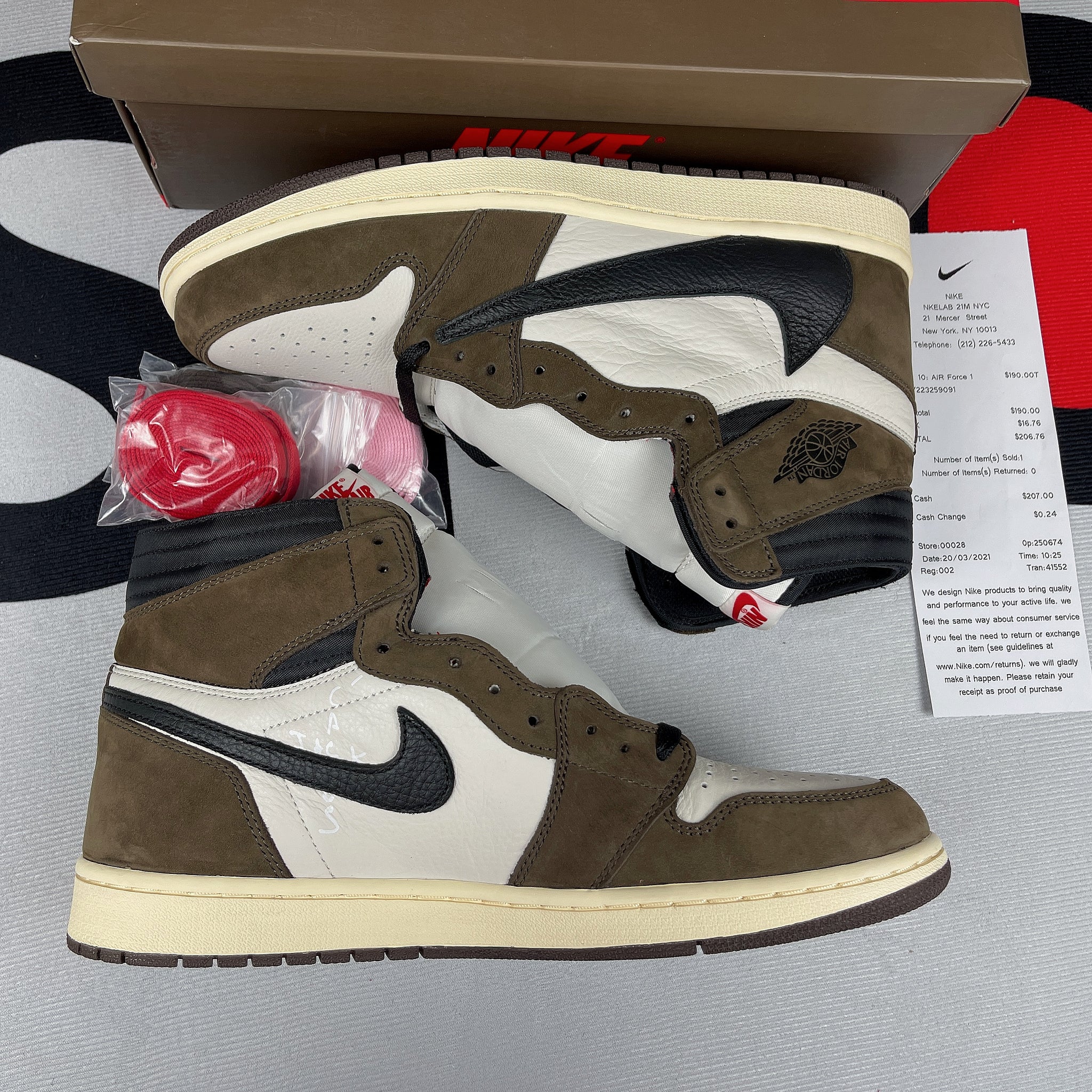 J*rdan 1 « Travis Scott »