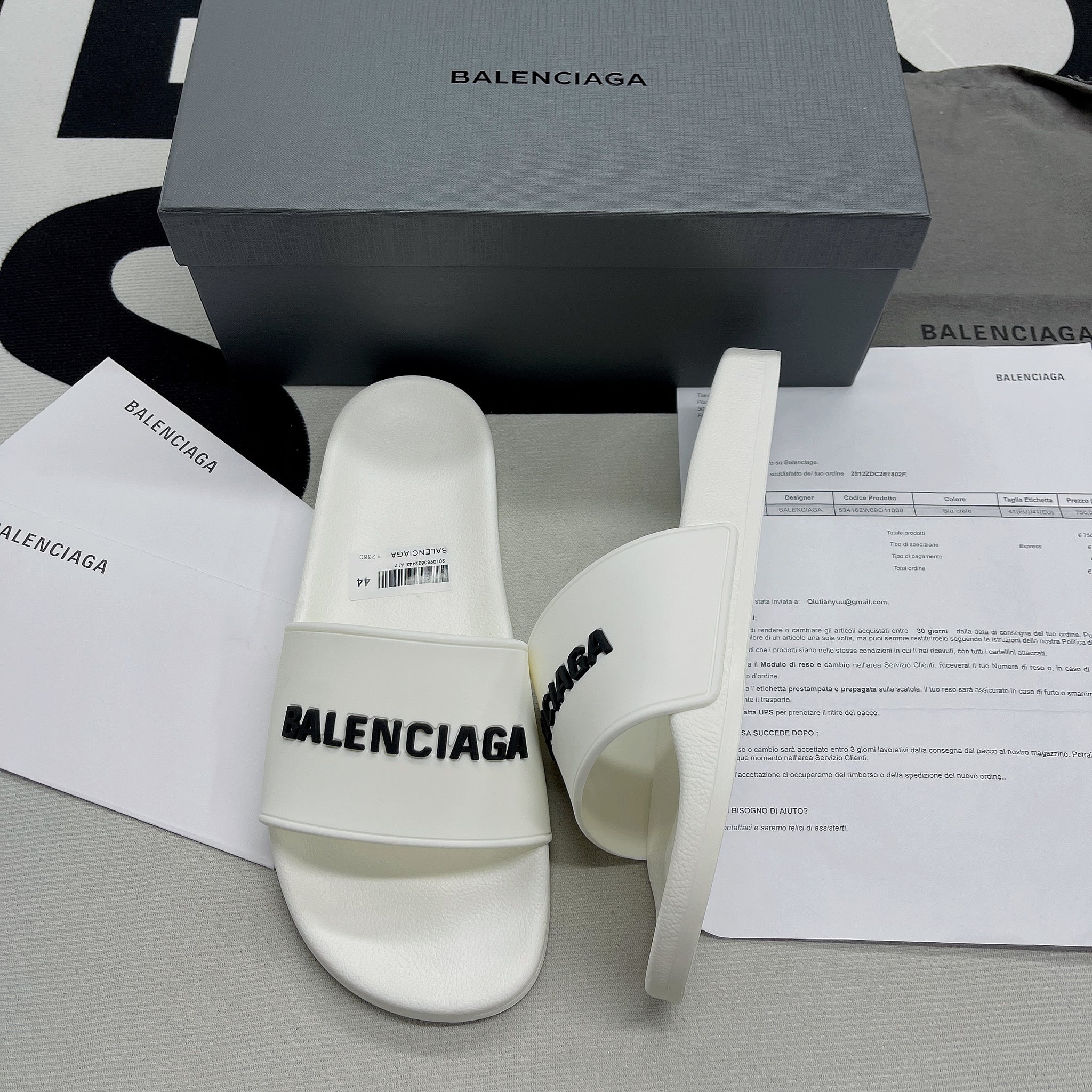 Balenc*aga Slide