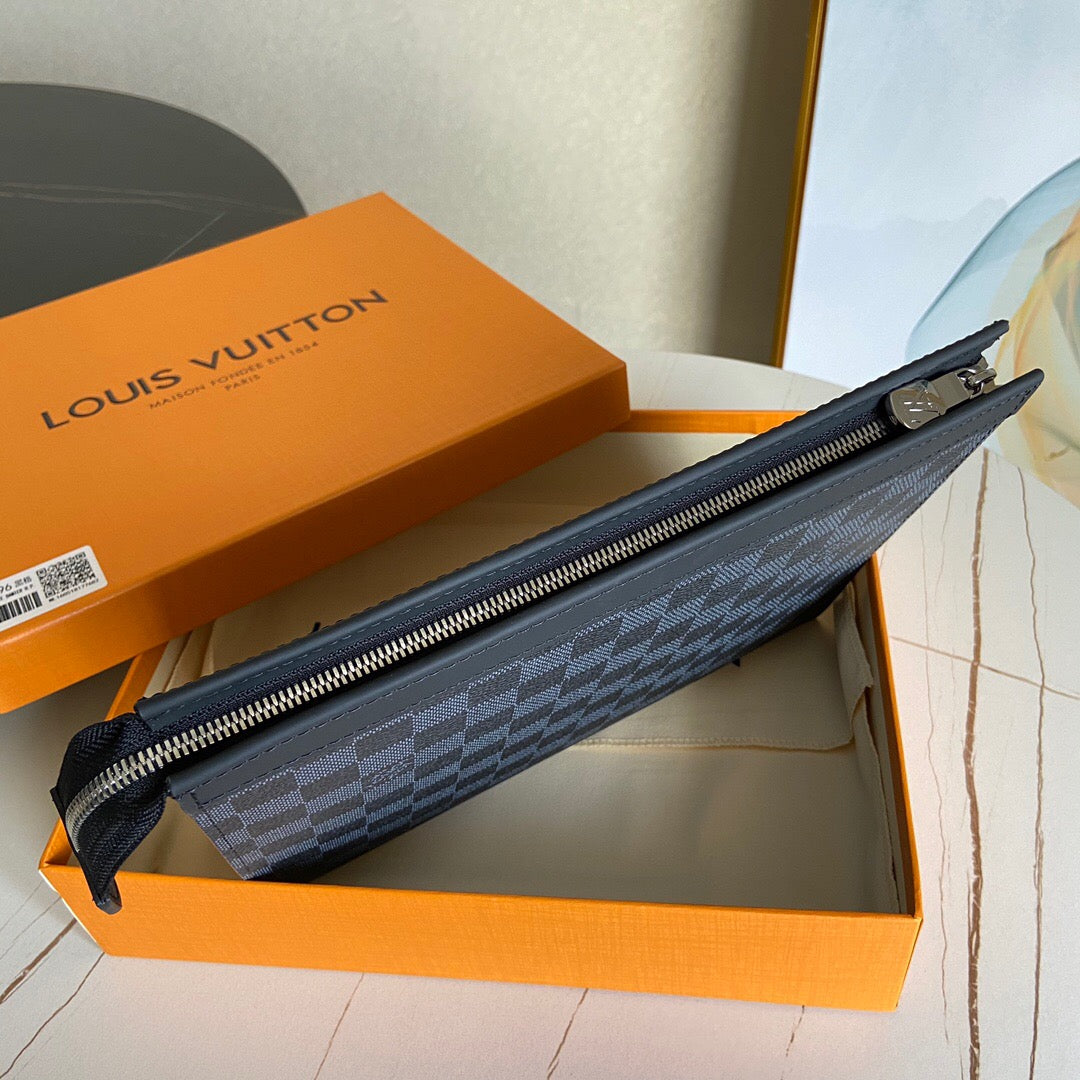 L&*V Pochette (27*21*3)