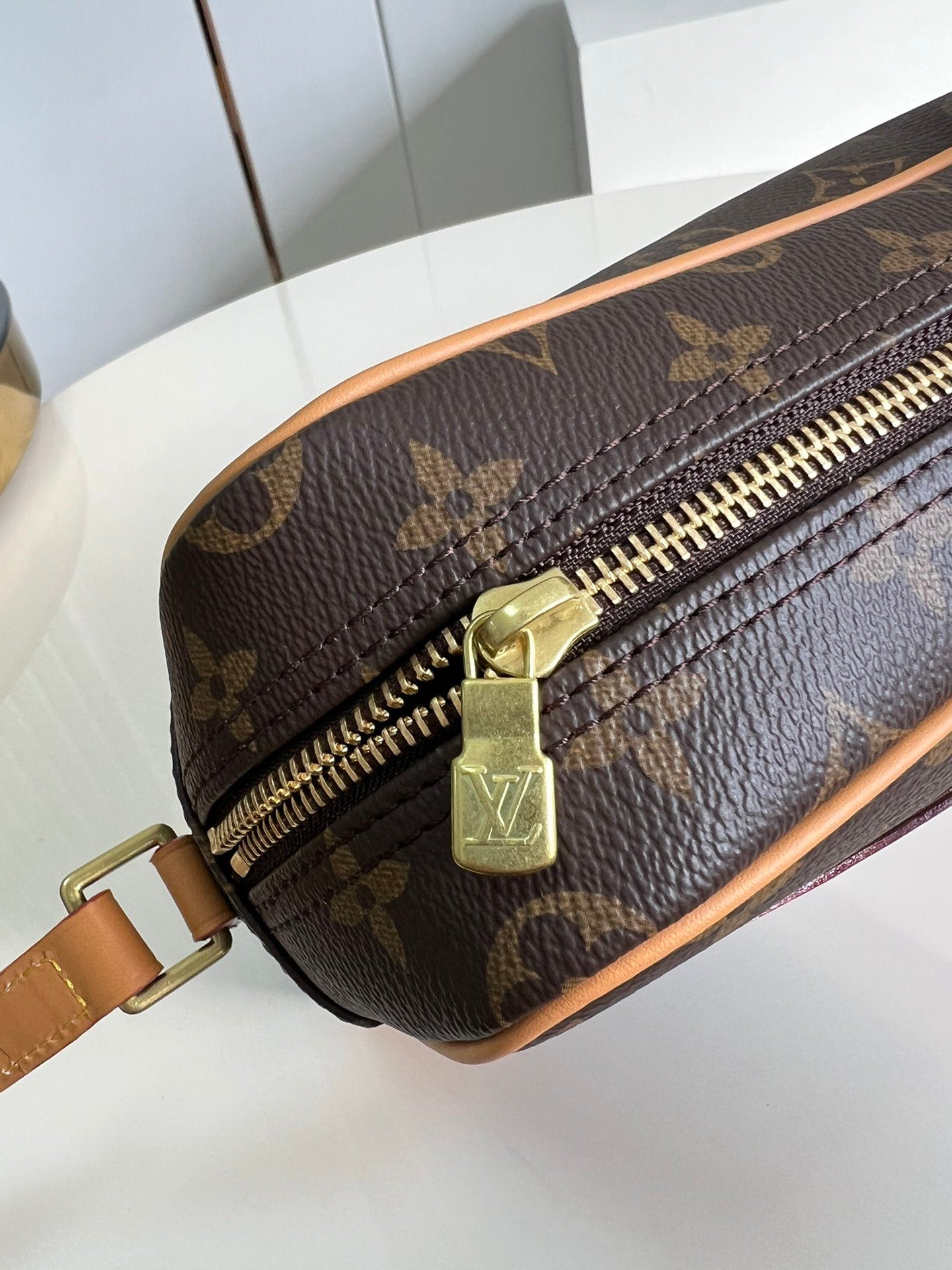 L&*V Vintage