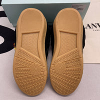 Lanv*n Curb