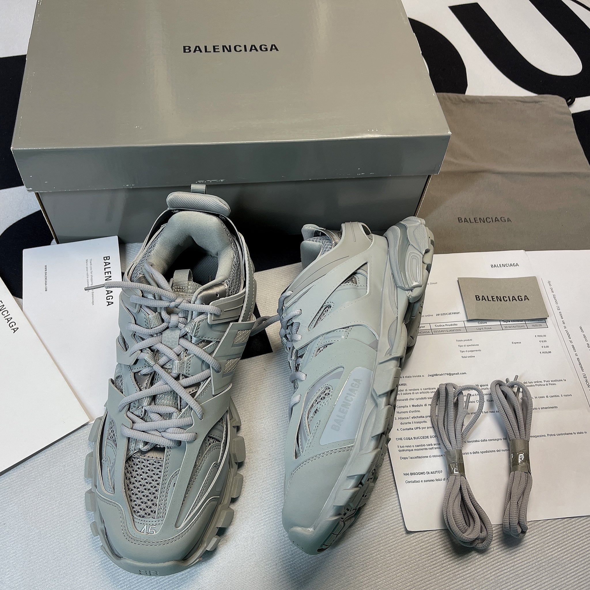 Balenc*aga Track
