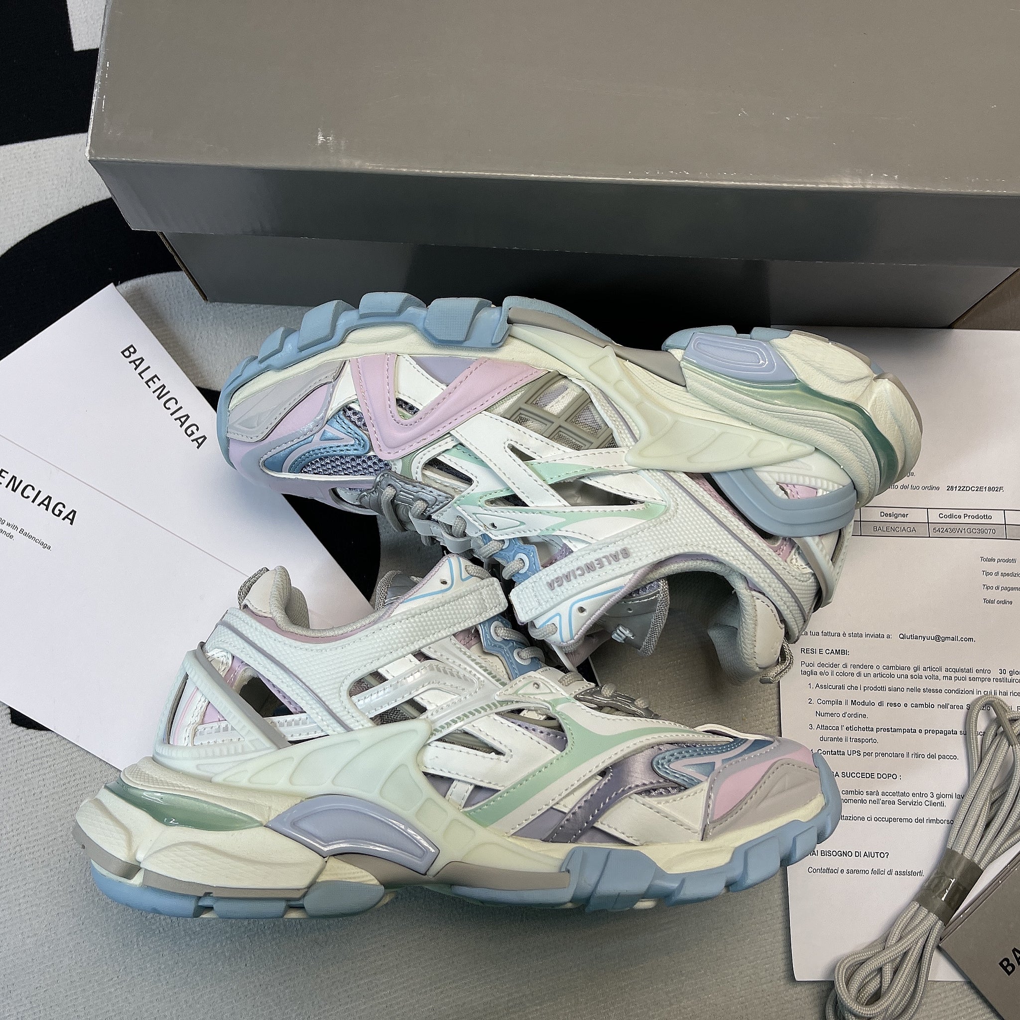Balenc*aga Track 2.0