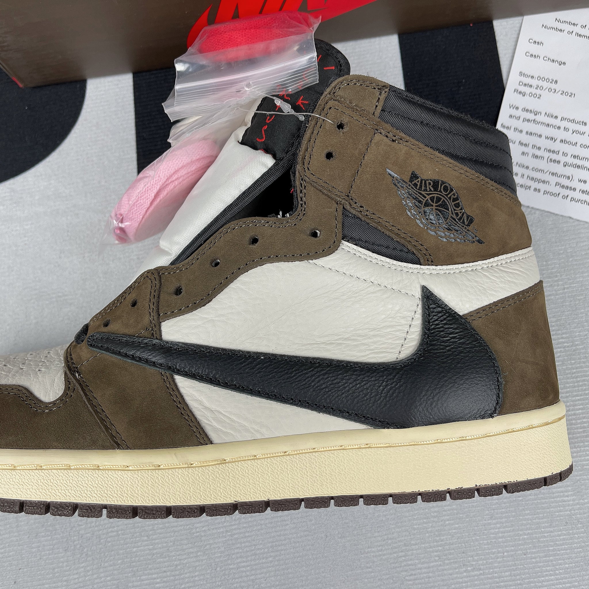 J*rdan 1 « Travis Scott »