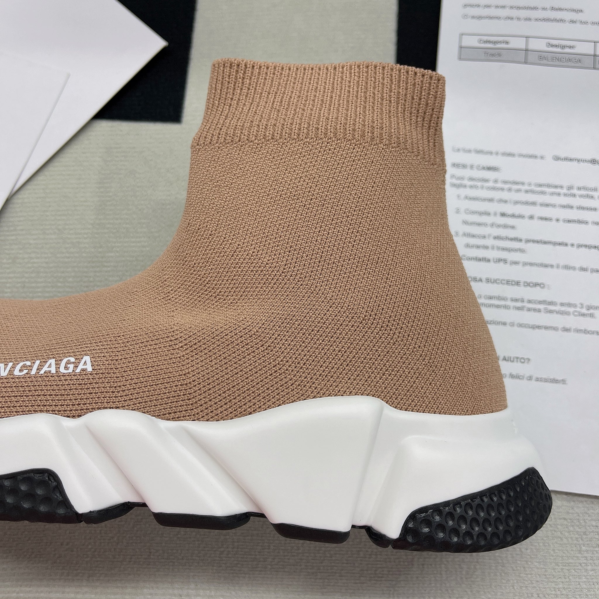 Balenc*aga Trainer