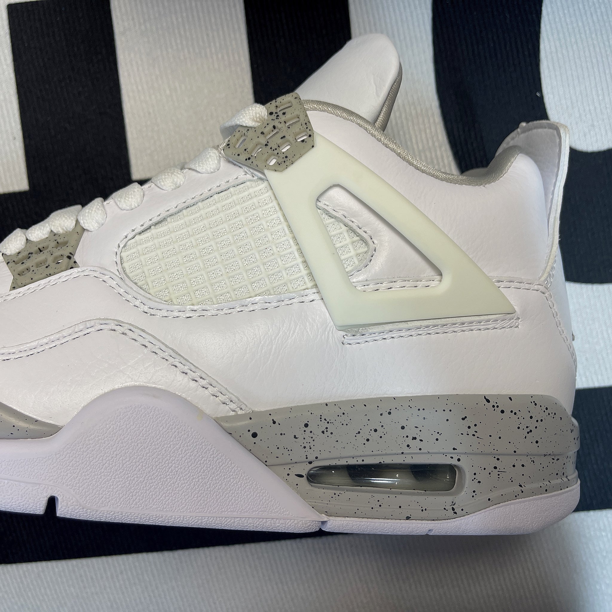 J*rdan 4 «White Oreo»