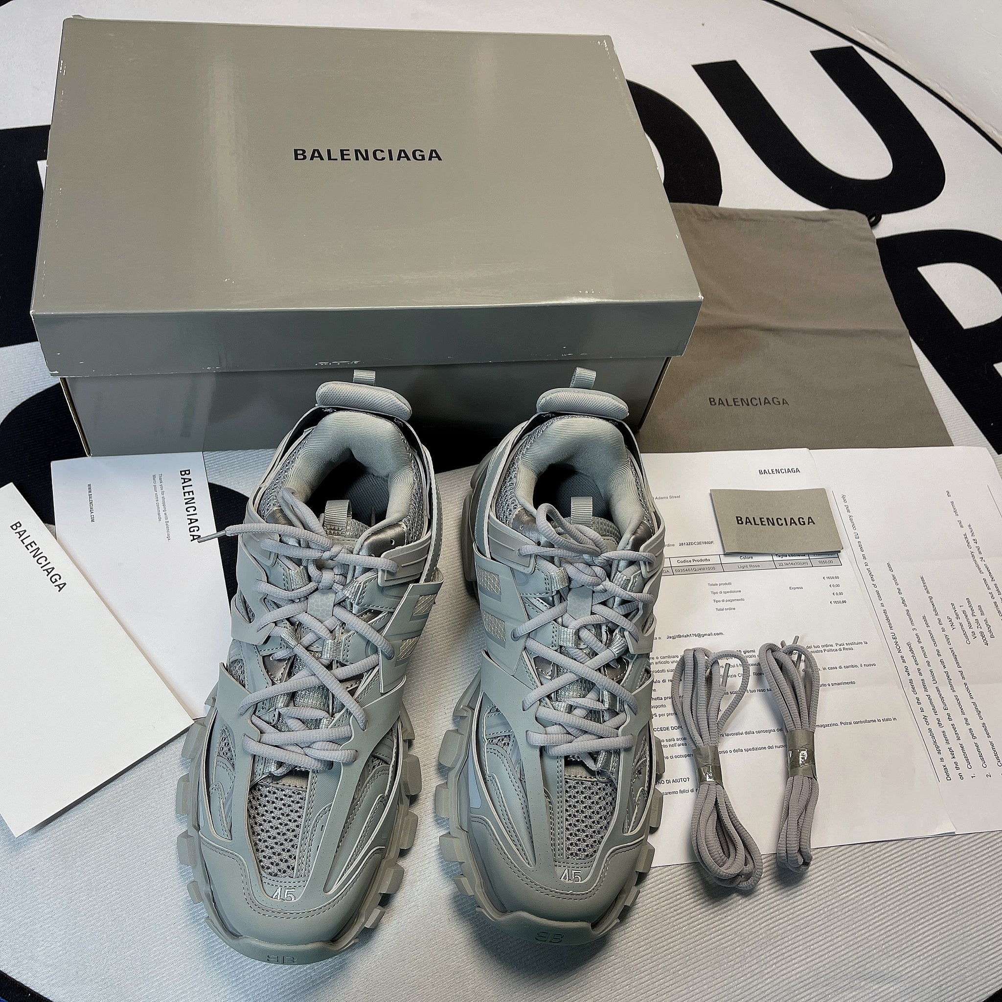 Balenc*aga Track