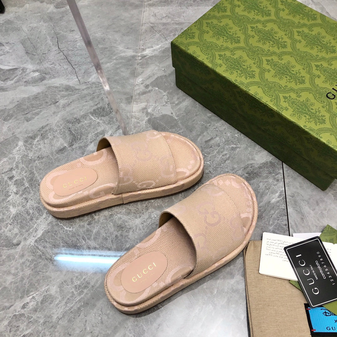 G*cci Sendals