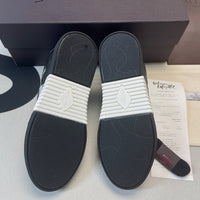V*lentino Calfskin
