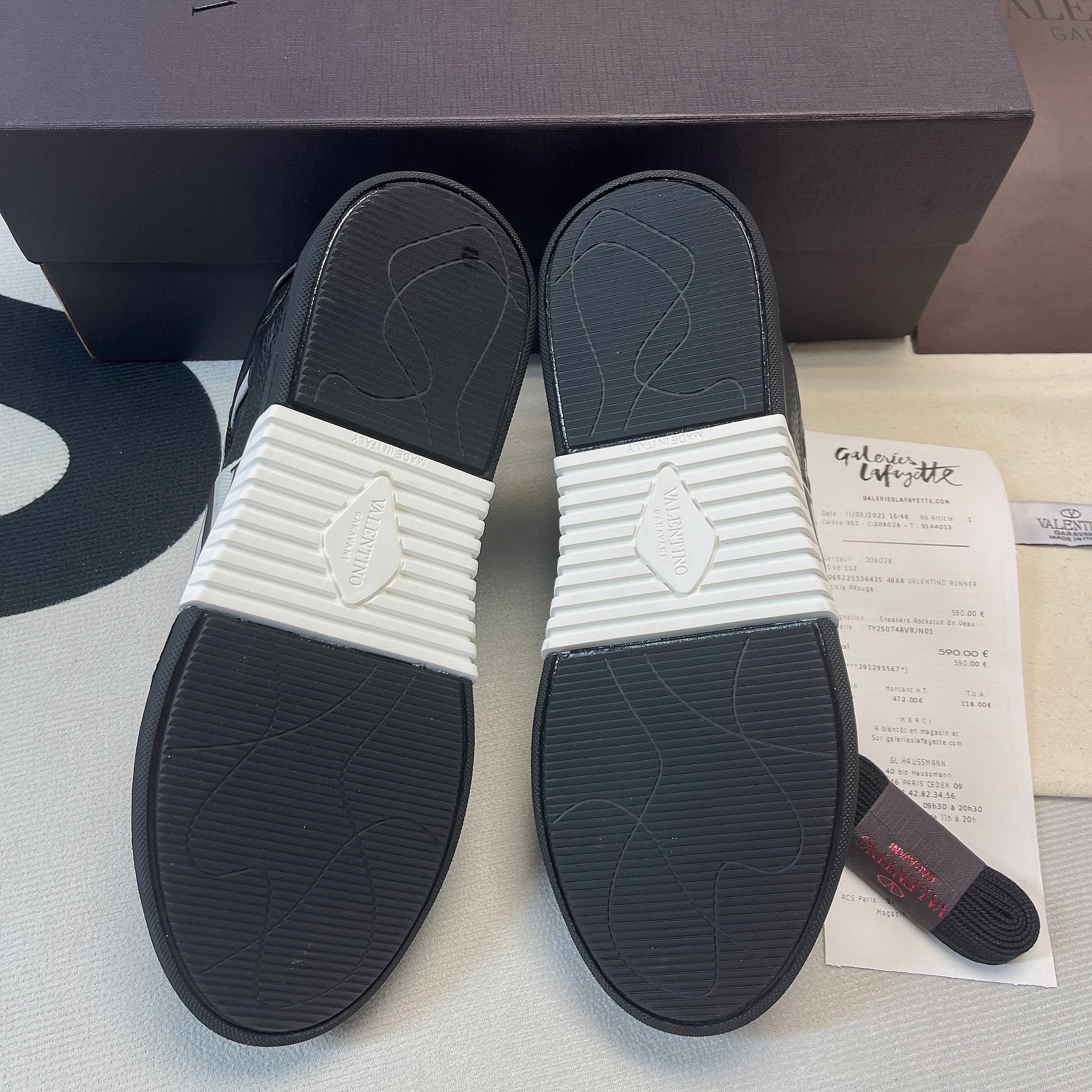 V*lentino Calfskin