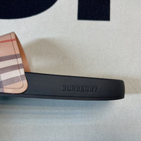 B*rberry Slide