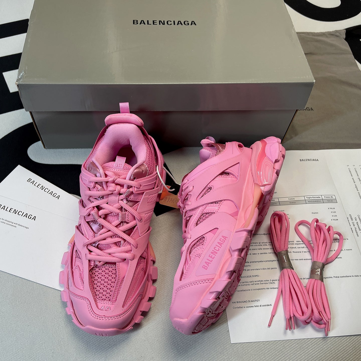 Balenc*aga Track