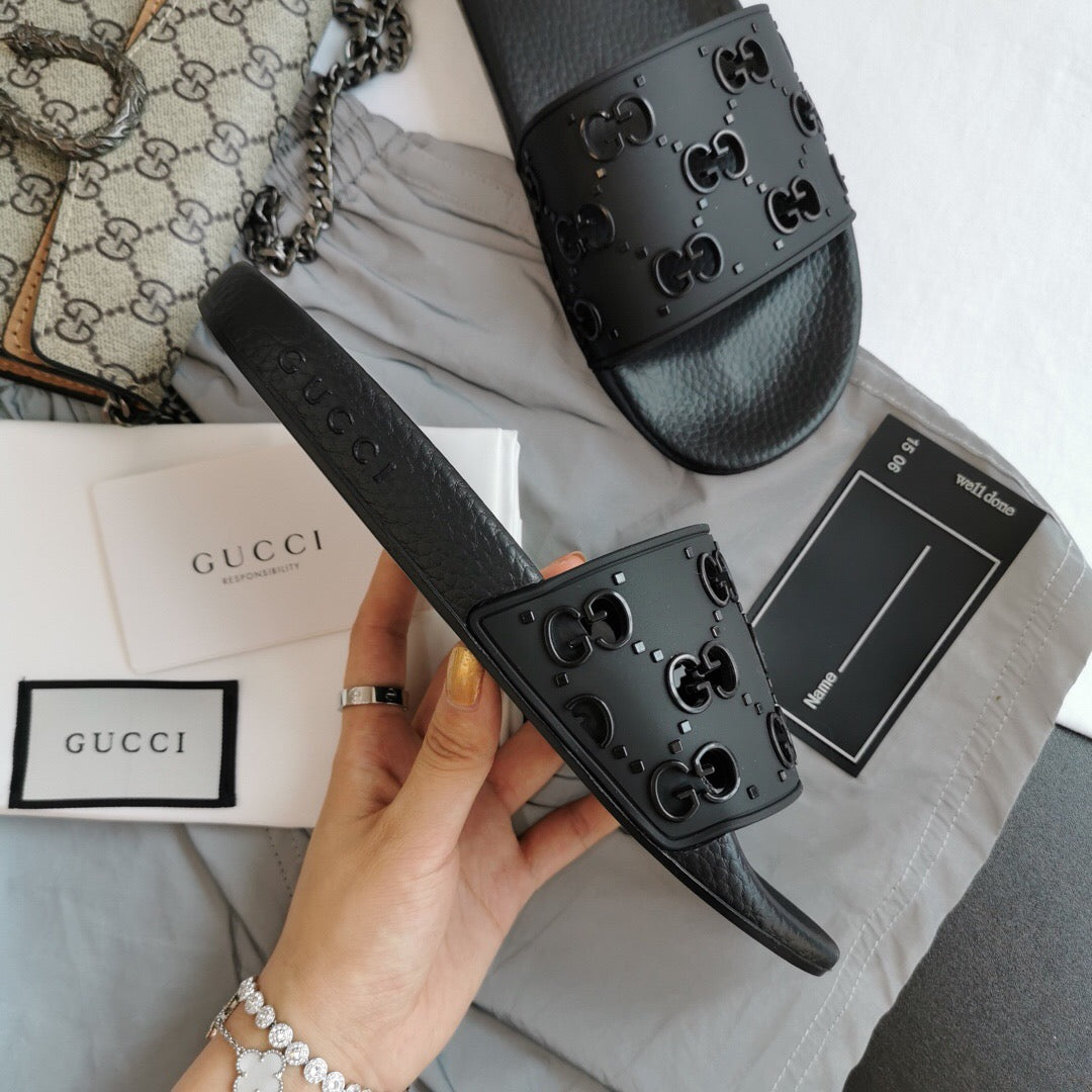 G*cci Slide