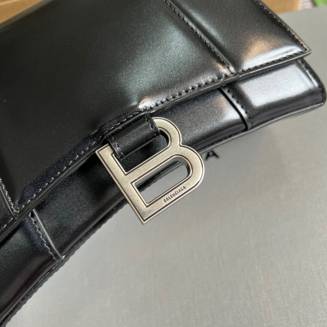 Balenc*aga (19* 13*8)
