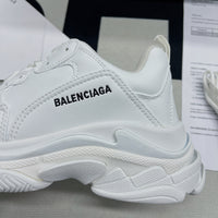 Balenc*aga Triple S