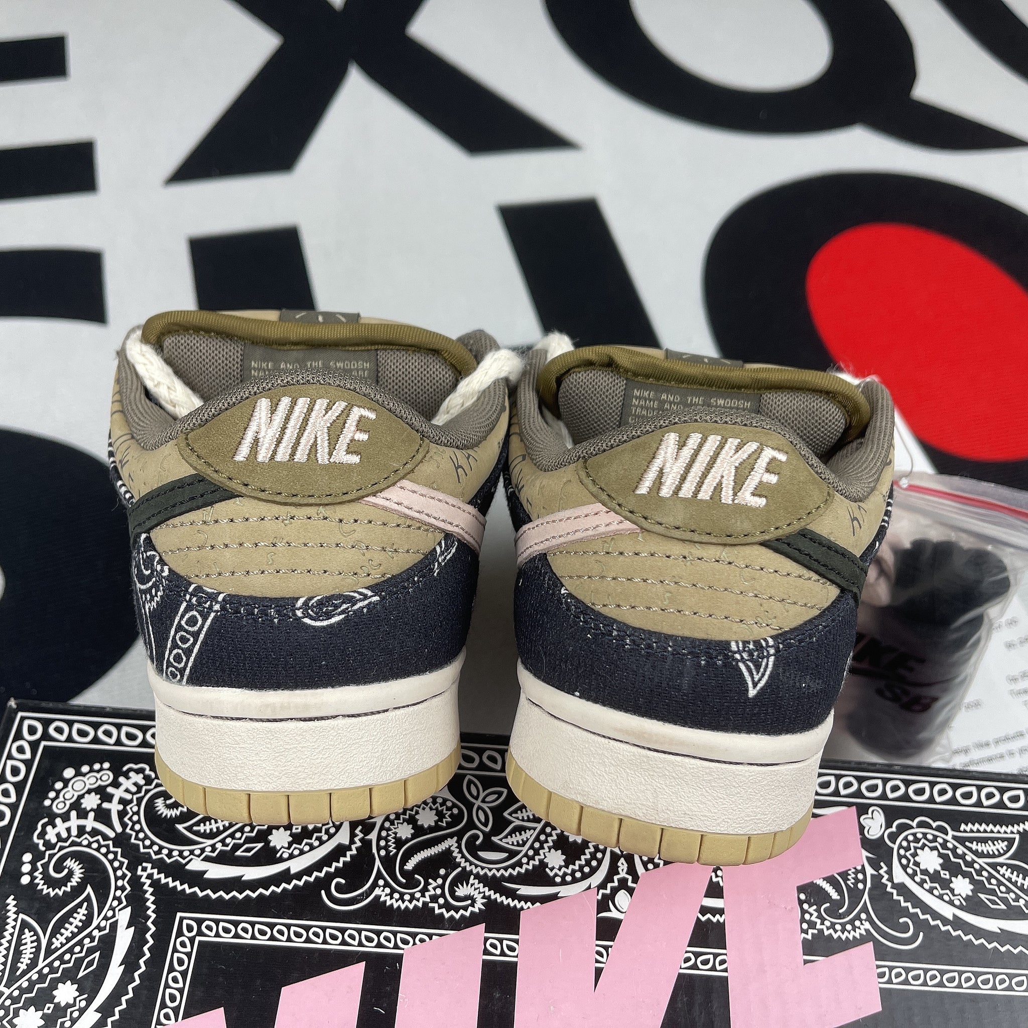 D*nk Low Trav*s Scott