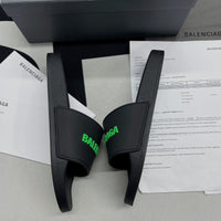 Balenc*aga Slide