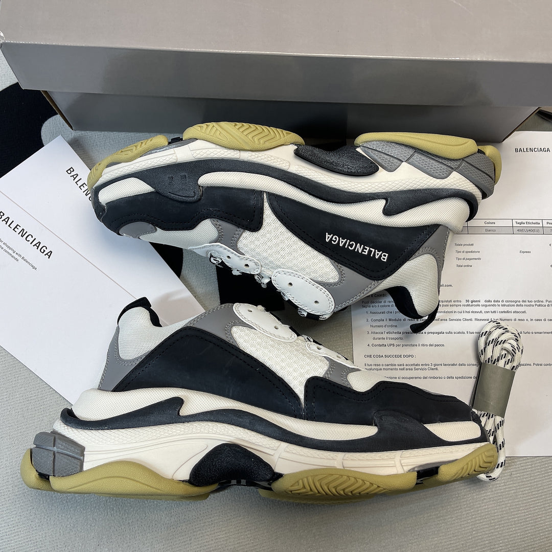 Balenc*aga Triple S