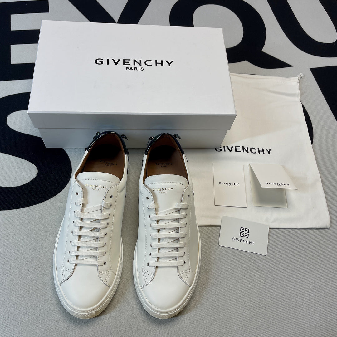 G*venchy Low-Top