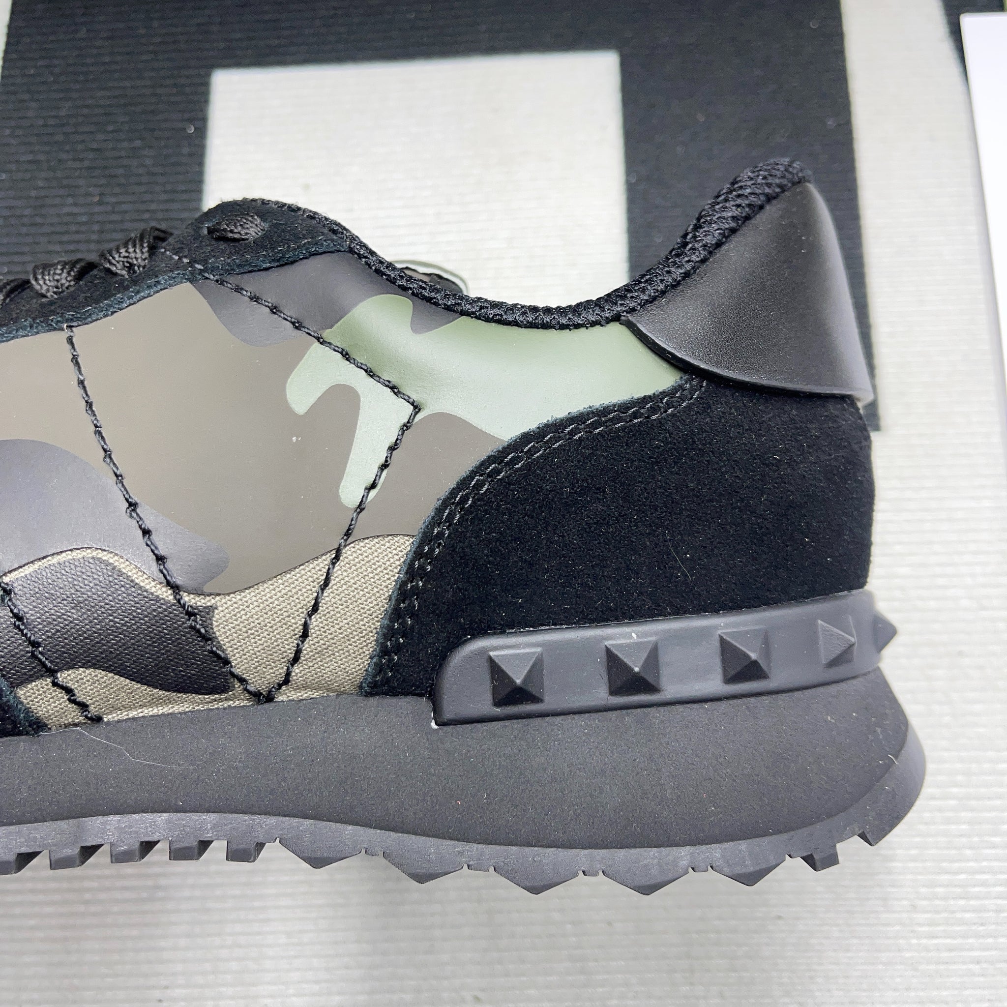 V*lentino Rockrunner